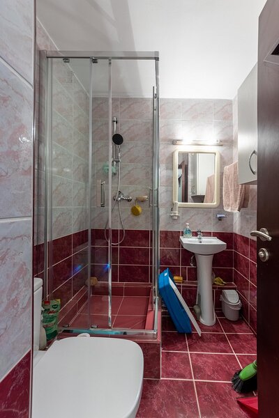 Aviatiei, apartament 4 camere, decomandat + loc ADP.